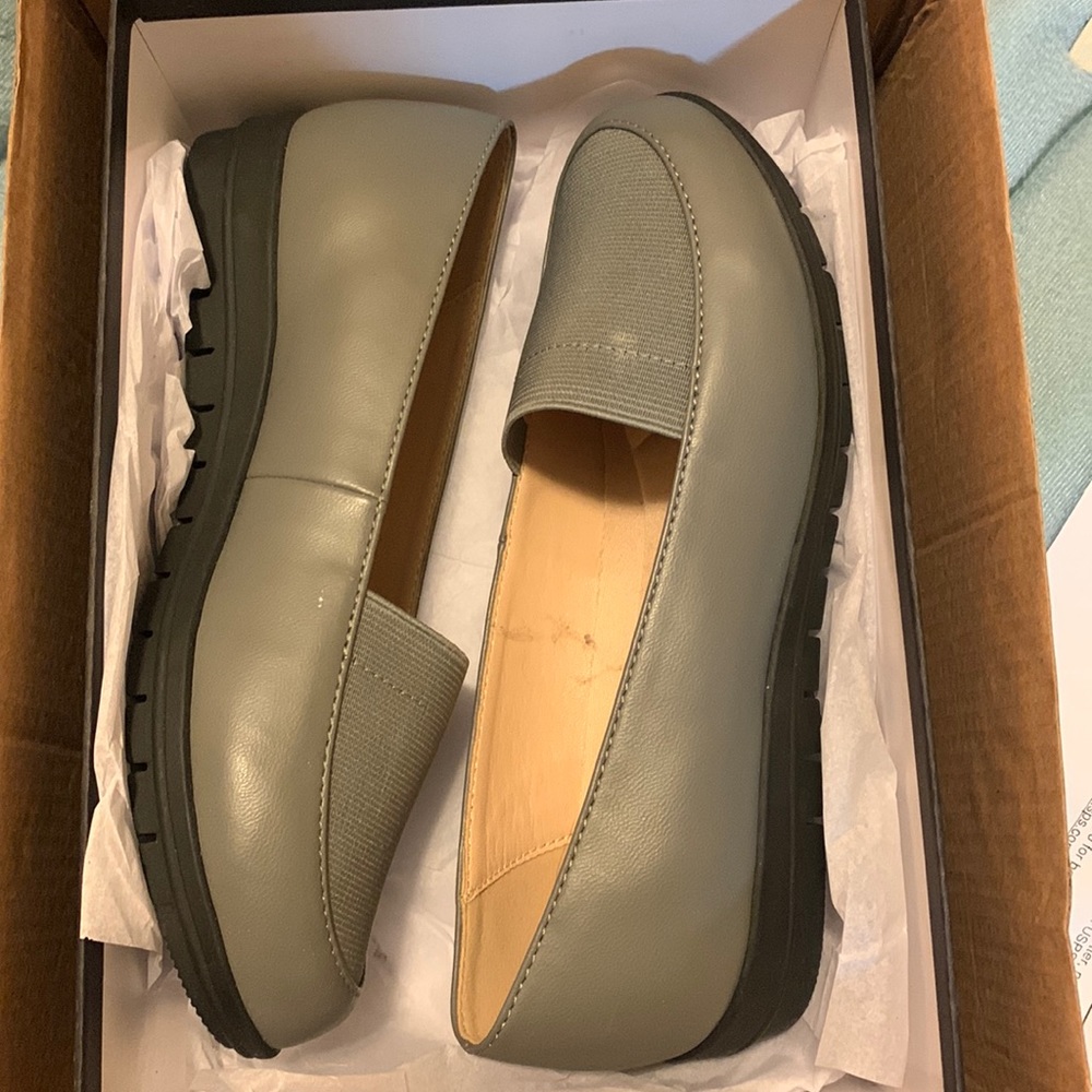 Cinderella of Boston grey derby size 3W